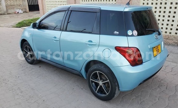 Buy Used Toyota IST Blue Car in Dar es Salaam in Dar es Salaam
