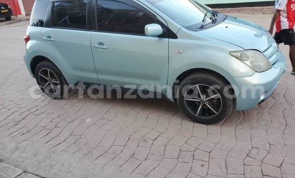 Buy Used Toyota IST Blue Car in Dar es Salaam in Dar es Salaam Buy Used Toyota IST Blue Car in Dar es Salaam in Dar es Salaam