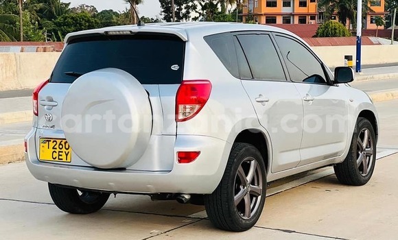 Buy Used Toyota RAV4 Silver Car in Dar es Salaam in Dar es Salaam Buy Used Toyota RAV4 Silver Car in Dar es Salaam in Dar es Salaam