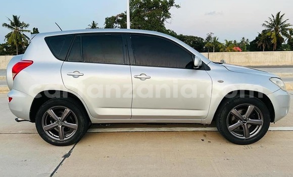 Buy Used Toyota RAV4 Silver Car in Dar es Salaam in Dar es Salaam Buy Used Toyota RAV4 Silver Car in Dar es Salaam in Dar es Salaam