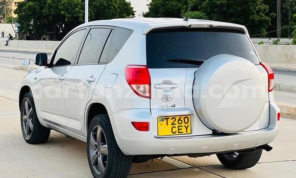 Buy Used Toyota RAV4 Silver Car in Dar es Salaam in Dar es Salaam Buy Used Toyota RAV4 Silver Car in Dar es Salaam in Dar es Salaam