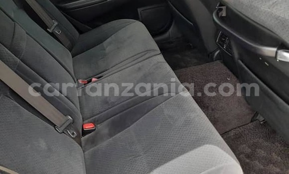 Buy Used Toyota Crown Silver Car in Dar es Salaam in Dar es Salaam Buy Used Toyota Crown Silver Car in Dar es Salaam in Dar es Salaam