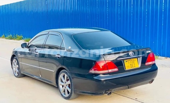 Buy Used Toyota Crown Black Car in Dar es Salaam in Dar es Salaam Buy Used Toyota Crown Black Car in Dar es Salaam in Dar es Salaam