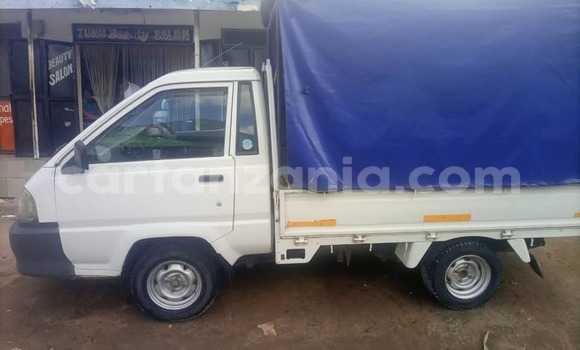 Buy Used Toyota Town Ace White Car in Dar es Salaam in Dar es Salaam