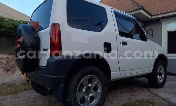 Buy Used Suzuki Jimny White Car in Dar es Salaam in Dar es Salaam