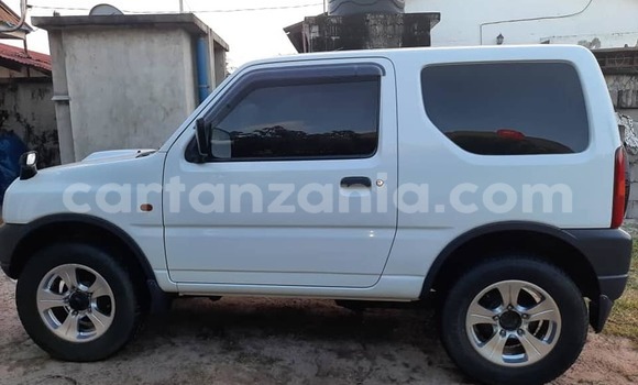 Buy Used Suzuki Jimny White Car in Dar es Salaam in Dar es Salaam Buy Used Suzuki Jimny White Car in Dar es Salaam in Dar es Salaam