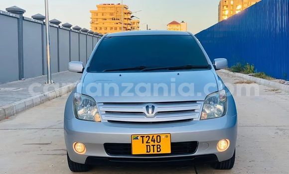 Buy Used Toyota IST Silver Car in Dar es Salaam in Dar es Salaam Buy Used Toyota IST Silver Car in Dar es Salaam in Dar es Salaam