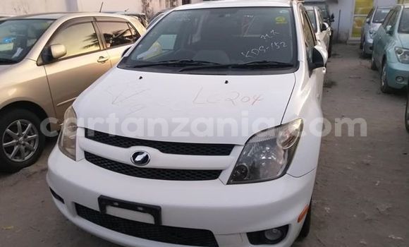 Nunua Imported Toyota IST Nyeupe Gari ndani ya Dar es Salaam nchini Dar es Salaam Nunua Imported Toyota IST Nyeupe Gari ndani ya Dar es Salaam nchini Dar es Salaam