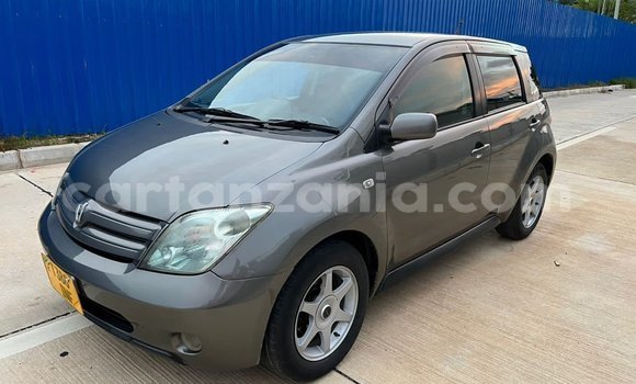 Buy Used Toyota IST Other Car in Dar es Salaam in Dar es Salaam Buy Used Toyota IST Other Car in Dar es Salaam in Dar es Salaam