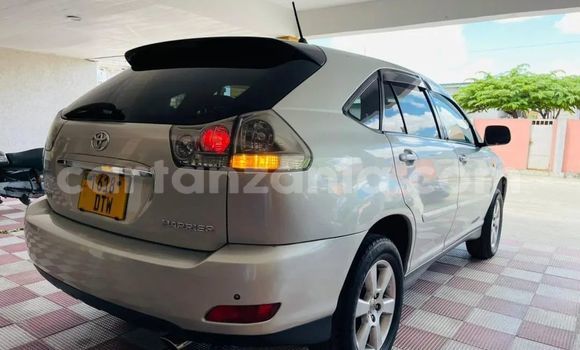 Buy Used Toyota Harrier Silver Car in Dar es Salaam in Dar es Salaam Buy Used Toyota Harrier Silver Car in Dar es Salaam in Dar es Salaam