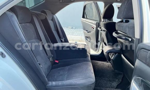 Buy Used Toyota Crown White Car in Dar es Salaam in Dar es Salaam Buy Used Toyota Crown White Car in Dar es Salaam in Dar es Salaam