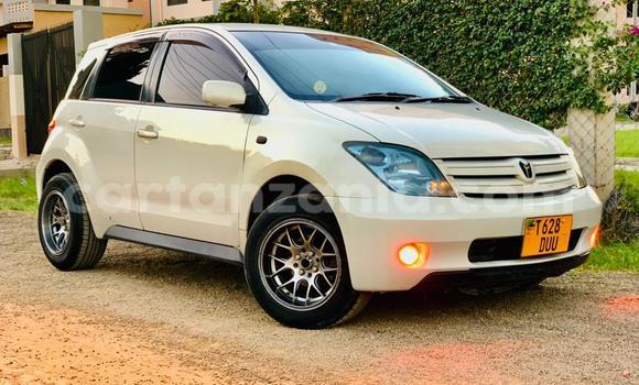 Nunua Ilio tumika Toyota IST Nyeupe Gari ndani ya Dar es Salaam nchini Dar es Salaam Nunua Ilio tumika Toyota IST Nyeupe Gari ndani ya Dar es Salaam nchini Dar es Salaam