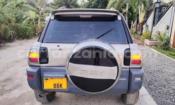 Nunua Ilio tumika Toyota RAV4 Fedha Gari ndani ya Dar es Salaam nchini Dar es Salaam Nunua Ilio tumika Toyota RAV4 Fedha Gari ndani ya Dar es Salaam nchini Dar es Salaam