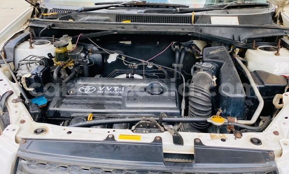 Buy Used Toyota RAV4 White Car in Dar es Salaam in Dar es Salaam Buy Used Toyota RAV4 White Car in Dar es Salaam in Dar es Salaam