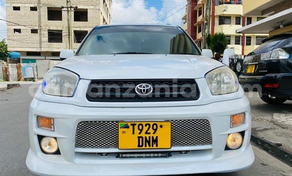 Buy Used Toyota RAV4 White Car in Dar es Salaam in Dar es Salaam Buy Used Toyota RAV4 White Car in Dar es Salaam in Dar es Salaam
