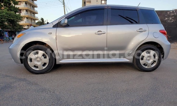 Buy Used Toyota IST Silver Car in Dar es Salaam in Dar es Salaam Buy Used Toyota IST Silver Car in Dar es Salaam in Dar es Salaam