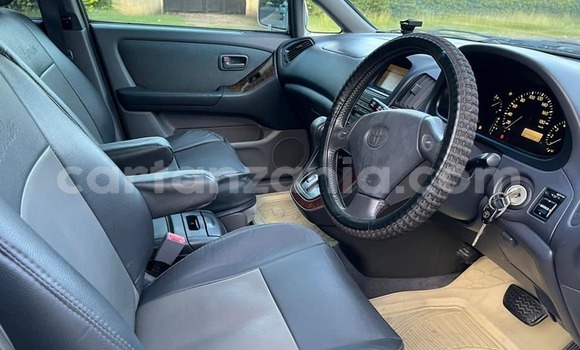 Buy Used Toyota Harrier White Car in Dar es Salaam in Dar es Salaam Buy Used Toyota Harrier White Car in Dar es Salaam in Dar es Salaam