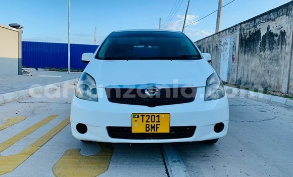 Buy Used Toyota Spacio White Car in Dar es Salaam in Dar es Salaam Buy Used Toyota Spacio White Car in Dar es Salaam in Dar es Salaam