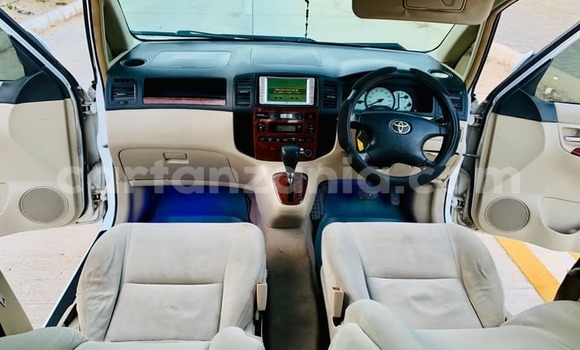 Buy Used Toyota Spacio White Car in Dar es Salaam in Dar es Salaam Buy Used Toyota Spacio White Car in Dar es Salaam in Dar es Salaam
