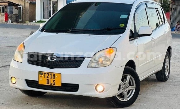 Buy Used Toyota Spacio White Car in Dar es Salaam in Dar es Salaam