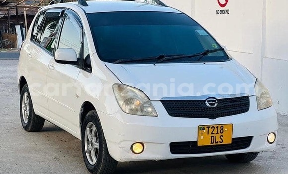 Buy Used Toyota Spacio White Car in Dar es Salaam in Dar es Salaam Buy Used Toyota Spacio White Car in Dar es Salaam in Dar es Salaam