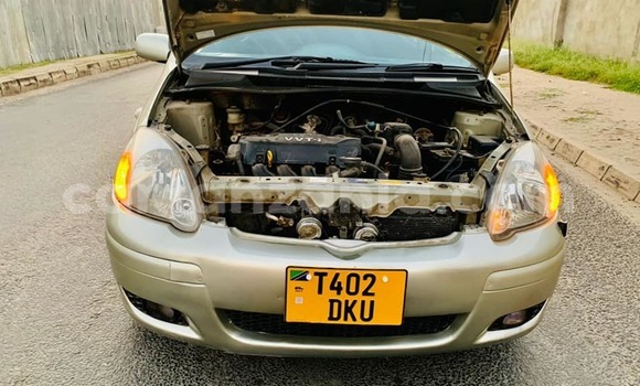 Buy Used Toyota Vitz Brown Car in Dar es Salaam in Dar es Salaam Buy Used Toyota Vitz Brown Car in Dar es Salaam in Dar es Salaam