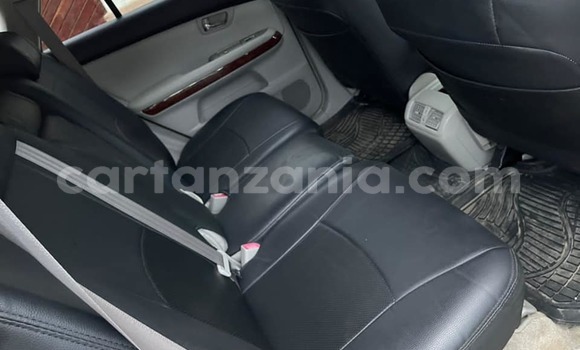 Nunua Ilio tumika Toyota Harrier Nyeusi Gari ndani ya Dar es Salaam nchini Dar es Salaam Nunua Ilio tumika Toyota Harrier Nyeusi Gari ndani ya Dar es Salaam nchini Dar es Salaam