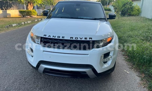 Nunua Ilio tumika Land Rover Range Rover Evoque Nyeupe Gari ndani ya Dar es Salaam nchini Dar es Salaam Nunua Ilio tumika Land Rover Range Rover Evoque Nyeupe Gari ndani ya Dar es Salaam nchini Dar es Salaam