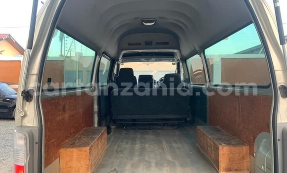 Nunua Ilio tumika Nissan Caravan Nyingine Gari ndani ya Dar es Salaam nchini Dar es Salaam Nunua Ilio tumika Nissan Caravan Nyingine Gari ndani ya Dar es Salaam nchini Dar es Salaam