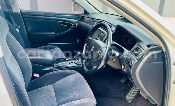 Nunua Ilio tumika Toyota Crown Nyeupe Gari ndani ya Dar es Salaam nchini Dar es Salaam Nunua Ilio tumika Toyota Crown Nyeupe Gari ndani ya Dar es Salaam nchini Dar es Salaam