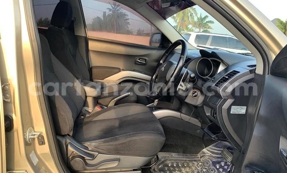 Nunua Ilio tumika Mitsubishi Outlander Brown Gari ndani ya Dar es Salaam nchini Dar es Salaam Nunua Ilio tumika Mitsubishi Outlander Brown Gari ndani ya Dar es Salaam nchini Dar es Salaam