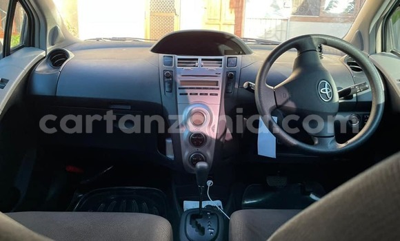Nunua Ilio tumika Toyota Vitz Bluu Gari ndani ya Dar es Salaam nchini Dar es Salaam Nunua Ilio tumika Toyota Vitz Bluu Gari ndani ya Dar es Salaam nchini Dar es Salaam