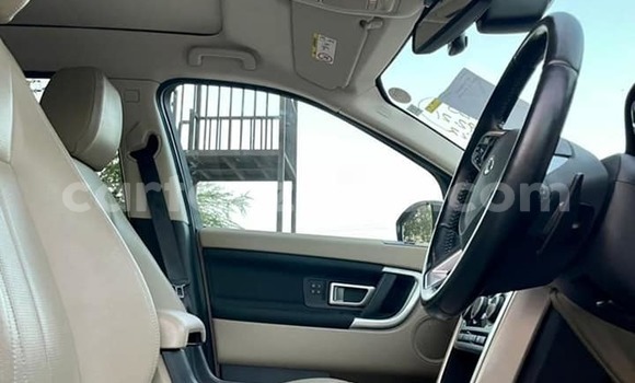Nunua Ilio tumika Land Rover Discovery Brown Gari ndani ya Dar es Salaam nchini Dar es Salaam Nunua Ilio tumika Land Rover Discovery Brown Gari ndani ya Dar es Salaam nchini Dar es Salaam