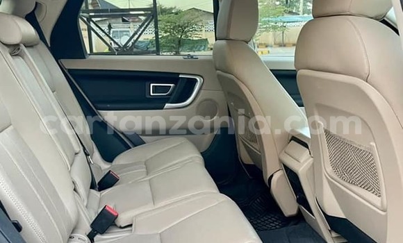 Nunua Ilio tumika Land Rover Discovery Brown Gari ndani ya Dar es Salaam nchini Dar es Salaam Nunua Ilio tumika Land Rover Discovery Brown Gari ndani ya Dar es Salaam nchini Dar es Salaam