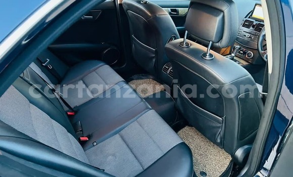 Nunua Ilio tumika Mercedes‒Benz C–Class Nyeusi Gari ndani ya Dar es Salaam nchini Dar es Salaam Nunua Ilio tumika Mercedes‒Benz C–Class Nyeusi Gari ndani ya Dar es Salaam nchini Dar es Salaam