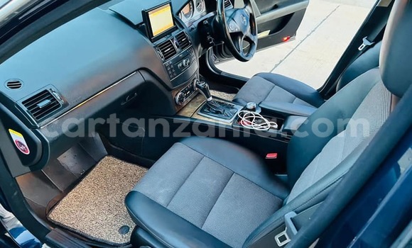 Nunua Ilio tumika Mercedes‒Benz C–Class Nyeusi Gari ndani ya Dar es Salaam nchini Dar es Salaam Nunua Ilio tumika Mercedes‒Benz C–Class Nyeusi Gari ndani ya Dar es Salaam nchini Dar es Salaam