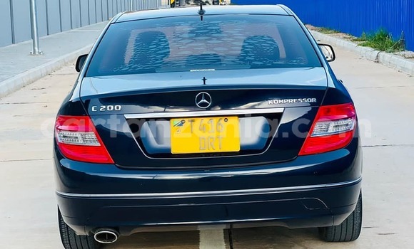 Nunua Ilio tumika Mercedes‒Benz C–Class Nyeusi Gari ndani ya Dar es Salaam nchini Dar es Salaam Nunua Ilio tumika Mercedes‒Benz C–Class Nyeusi Gari ndani ya Dar es Salaam nchini Dar es Salaam