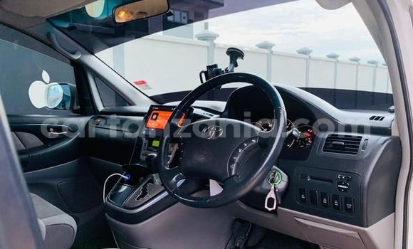 Nunua Ilio tumika Toyota Alphard Nyeupe Gari ndani ya Dar es Salaam nchini Dar es Salaam Nunua Ilio tumika Toyota Alphard Nyeupe Gari ndani ya Dar es Salaam nchini Dar es Salaam