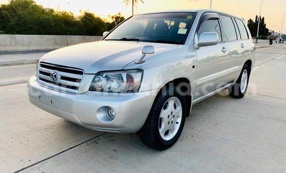 Buy Used Toyota Kluger Silver Car in Dar es Salaam in Dar es Salaam