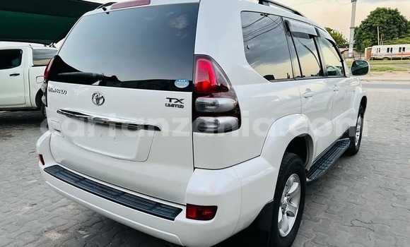 Buy Used Toyota Land Cruiser Prado White Car in Dar es Salaam in Dar es Salaam Buy Used Toyota Land Cruiser Prado White Car in Dar es Salaam in Dar es Salaam