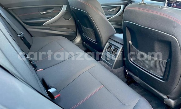 Nunua Ilio tumika BMW 3–Series Bluu Gari ndani ya Dar es Salaam nchini Dar es Salaam Nunua Ilio tumika BMW 3–Series Bluu Gari ndani ya Dar es Salaam nchini Dar es Salaam