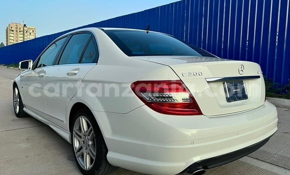 Nunua Ilio tumika Mercedes‒Benz C–Class Nyeupe Gari ndani ya Dar es Salaam nchini Dar es Salaam Nunua Ilio tumika Mercedes‒Benz C–Class Nyeupe Gari ndani ya Dar es Salaam nchini Dar es Salaam