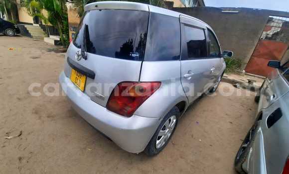 Nunua Ilio tumika Toyota IST Fedha Gari ndani ya Dar es Salaam nchini Dar es Salaam Nunua Ilio tumika Toyota IST Fedha Gari ndani ya Dar es Salaam nchini Dar es Salaam