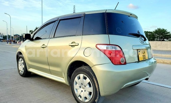 Buy Used Toyota IST Beige Car in Dar es Salaam in Dar es Salaam Buy Used Toyota IST Beige Car in Dar es Salaam in Dar es Salaam
