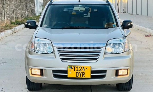 Buy Used Nissan X–Trail Beige Car in Dar es Salaam in Dar es Salaam
