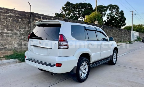Buy Used Toyota Land Cruiser Prado White Car in Dar es Salaam in Dar es Salaam Buy Used Toyota Land Cruiser Prado White Car in Dar es Salaam in Dar es Salaam