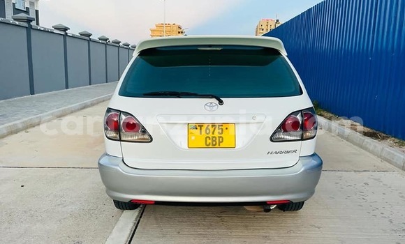 Buy Used Toyota Harrier White Car in Dar es Salaam in Dar es Salaam Buy Used Toyota Harrier White Car in Dar es Salaam in Dar es Salaam