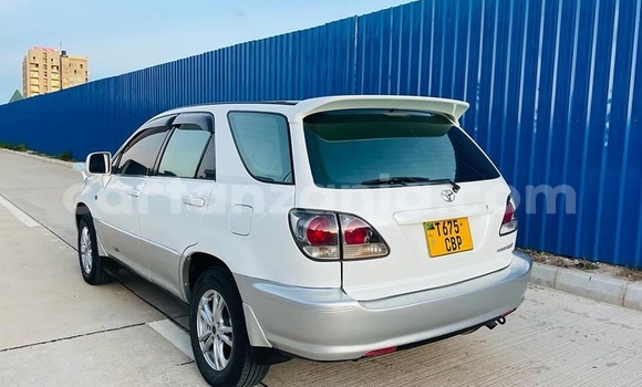 Buy Used Toyota Harrier White Car in Dar es Salaam in Dar es Salaam Buy Used Toyota Harrier White Car in Dar es Salaam in Dar es Salaam