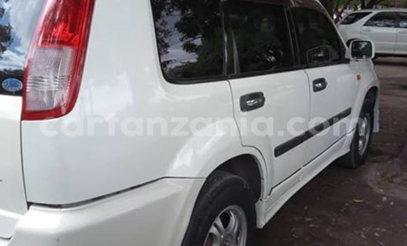 Nunua Imported Nissan X–Trail Nyeupe Gari ndani ya Dar es Salaam nchini Dar es Salaam Nunua Imported Nissan X–Trail Nyeupe Gari ndani ya Dar es Salaam nchini Dar es Salaam