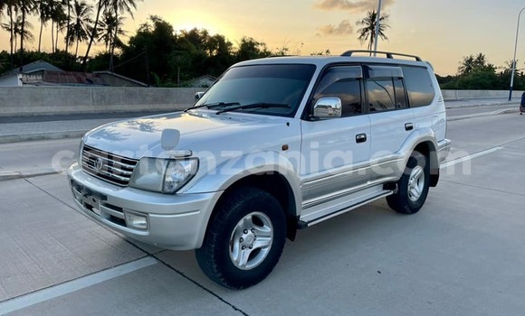 Buy Used Toyota Land Cruiser Prado White Car in Dar es Salaam in Dar es Salaam